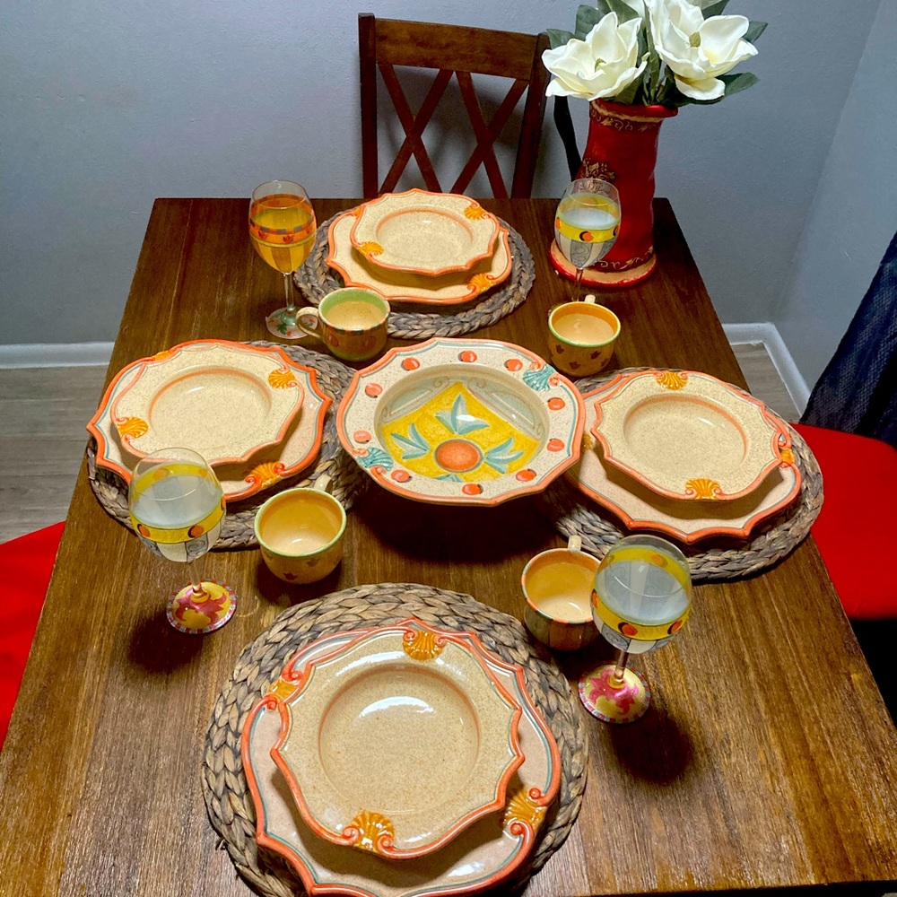 Horchow-Dinner Set of 17 Pieces